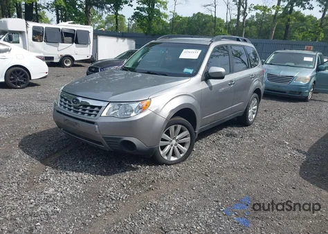 2011 Subaru Forester 2.5X Premium z USA, uszkodzony, nr VIN JF2SHBCC0BH749695